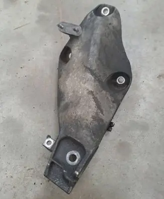 BMW X5 E70 Engine mounting bracket 6787489 67871110 A1G19CD3