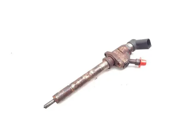 Fuel injector