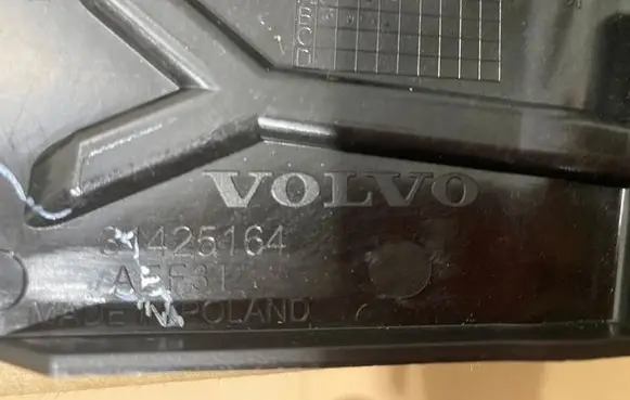Volvo XC60 Front bumper mounting bracket 31425162