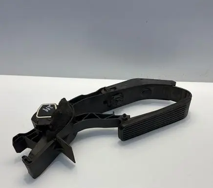 Mercedes-Benz E W211 Accelerator throttle pedal A2113000404 2113000404