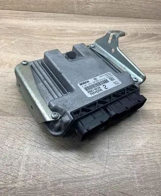 Toyota Yaris Engine control unit/module ECU 0281015386 896610DC20