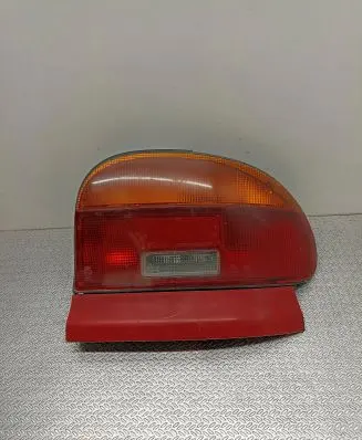 Mazda 121 Rear/tail lights 3309505R 22061364