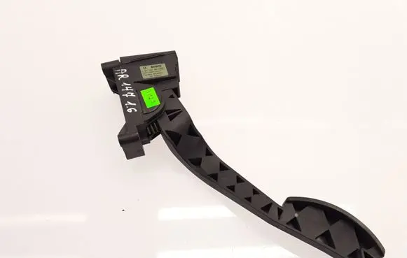 Alfa Romeo 147 Accelerator throttle pedal 0281002380 01211851391 46755863