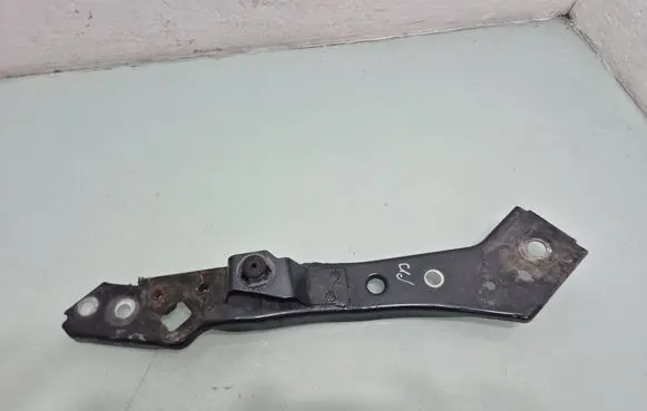 Renault Megane III Headlight/headlamp mounting bracket 6251206D