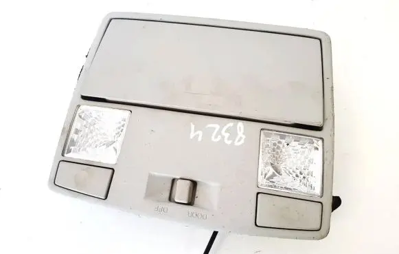 Mazda 5 Front seat light gk2a69970