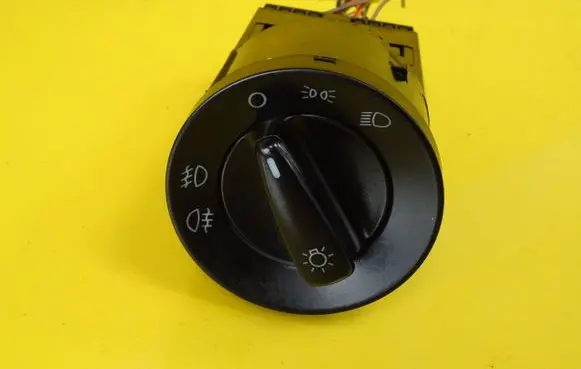 Skoda Fabia Mk2 (5J) Light switch BK73B0941531C