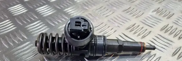 Ford Galaxy Fuel injector 038130073AK 0414720038