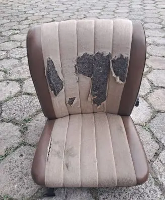 Mercedes-Benz 190 230 W110 W111 Front driver seat 1089109701