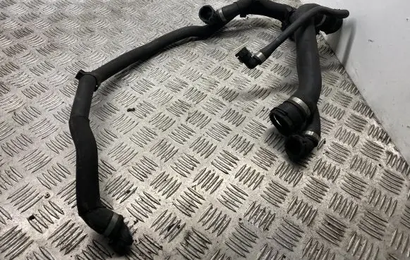 BMW 5 E60 E61 Engine coolant pipe/hose 7525641