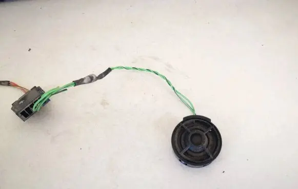 Audi A3 S3 8L Front door speaker 8l0035399