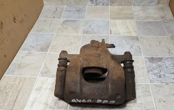 Toyota Aygo AB10 Front brake caliper