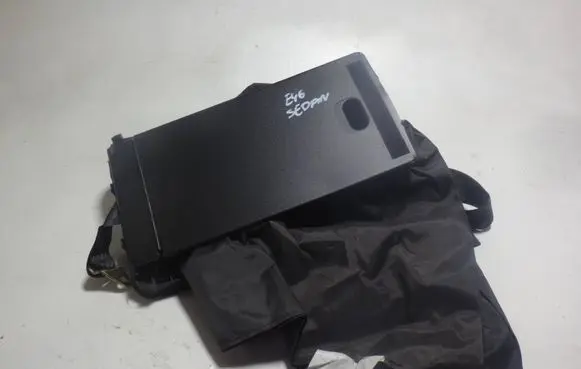 BMW 3 E46 Rear seat armrest