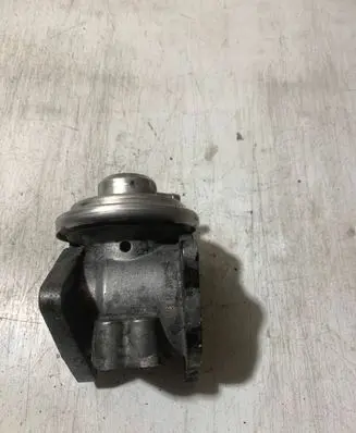 Audi A3 S3 8P EGR valve 038129637D