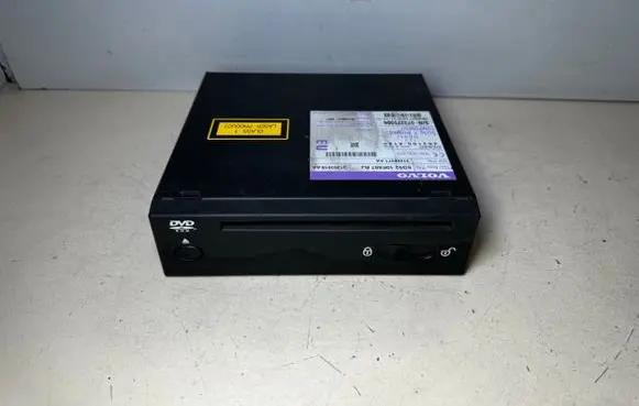 Volvo V70 Navigation unit CD/DVD player 31266071AA 6G9210E887BJ 4621008190