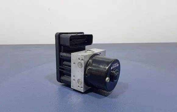 Volkswagen Golf Plus ABS Pump 1K0614517AE