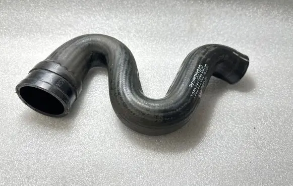 Intercooler hose/pipe