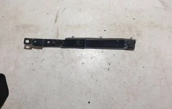 Renault Talisman Fender mounting bracket 631434002R