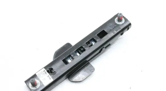 Polestar 2 Seat belt height adjuster 32341210