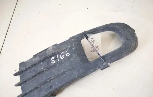 Volvo V50 Front bumper lower grill 30655884