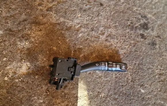 Hyundai Santa Fe Wiper control stalk