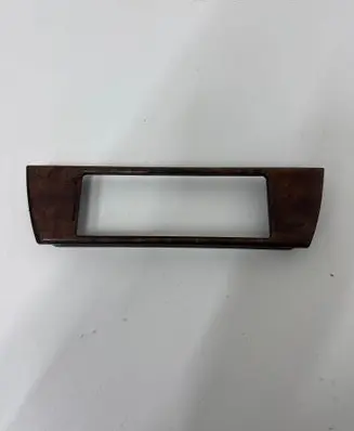 Radio/GPS head unit trim