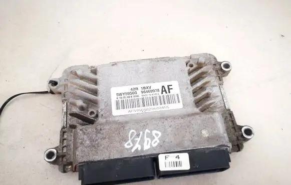 Chevrolet Aveo Engine control unit/module 96469978af 96469978