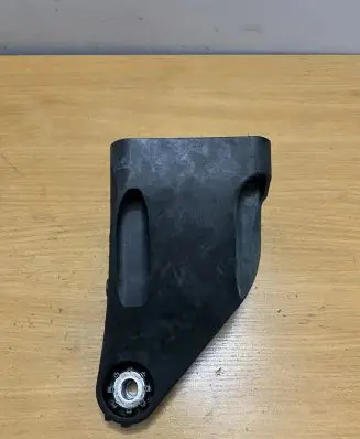 Mercedes-Benz E W213 Engine mount bracket A6542230100