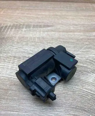 Toyota Corolla Verso AR10 Turbo solenoid valve 258190R011 70051308 WITHPLUG