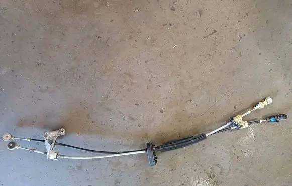 Opel Zafira C Gear shift cable linkage 55583491 55588983