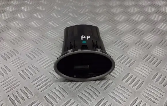 Ford Focus Dashboard side air vent grill/cover trim 4M51-A014L21-AD