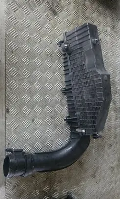Mercedes-Benz C W205 Air filter box A6260900201
