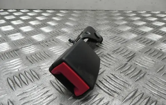 BMW i3 Front seatbelt buckle 7347725 M4953