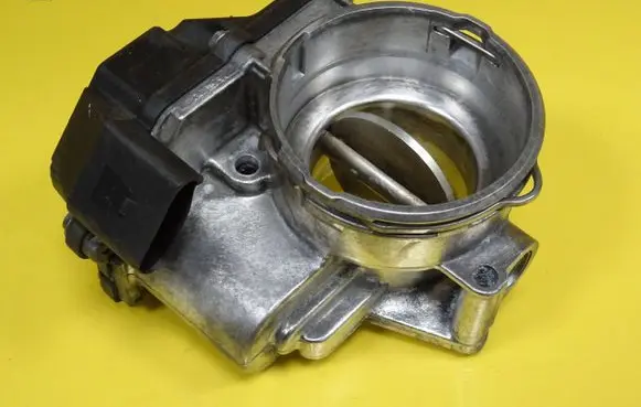 Audi A3 S3 8P Throttle body valve 03G128063G