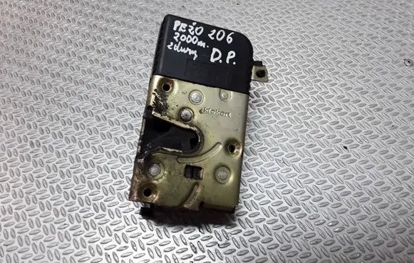 Front door lock