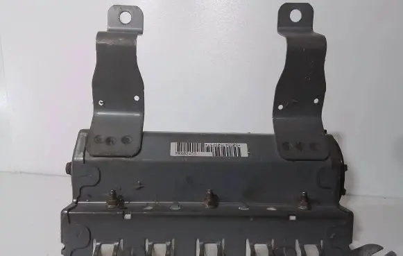 Mitsubishi Pajero Passenger airbag MR402459