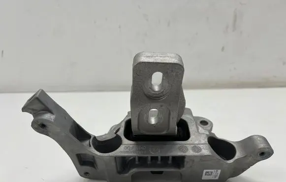Fiat 600 Engine mount bracket 9824312980