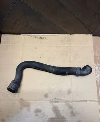 Volvo XC60 Engine coolant pipe/hose S5000260