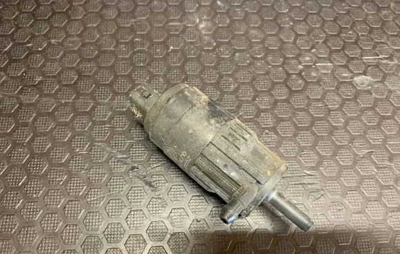 Peugeot Boxer Windscreen/windshield washer pump D283216 211552