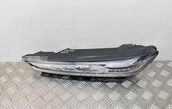 Hyundai Kona I LED Daytime headlight 92207J90