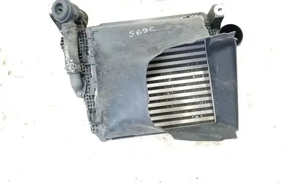 Porsche Macan (95B) Intercooler radiator 95B145803B