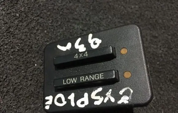 Traction control (ASR) switch