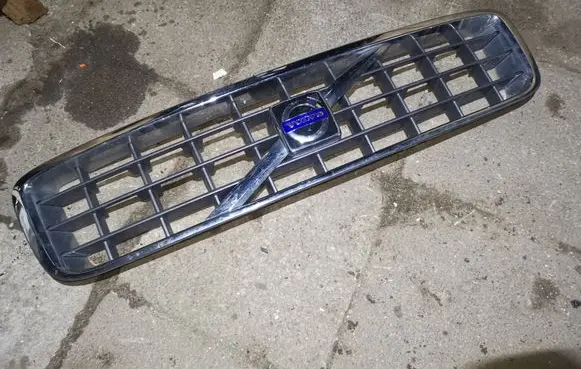 Volvo XC90 Front grill 30678980 30678983 30695513
