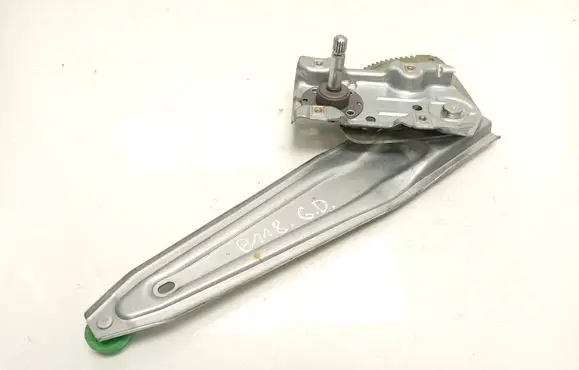 Toyota Yaris XP210 Rear door manual window regulator 