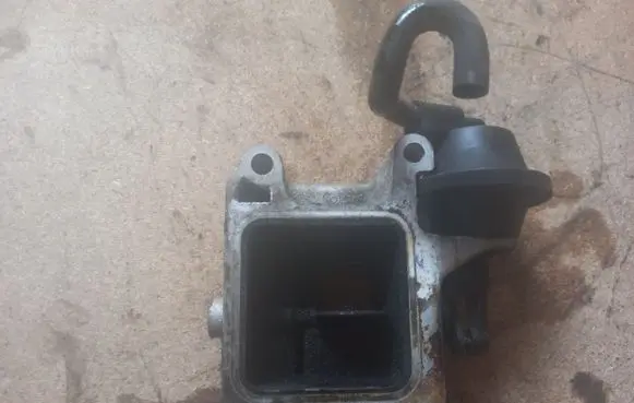 Volvo V70 EGR valve 503745010