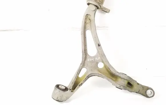 Mercedes-Benz R W251 Front lower control arm/wishbone A2513301107