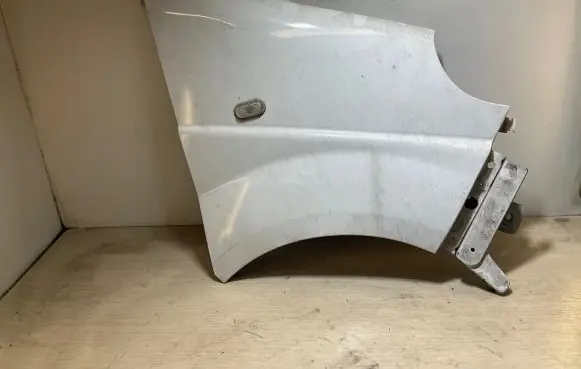 Renault Trafic II (X83) Fender