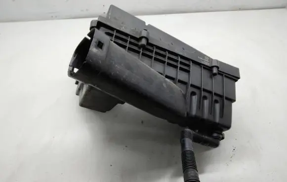 Seat Alhambra (Mk2) Air filter box 4615185968 5032014 4615185990