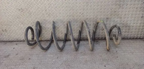 Peugeot 208 I Rear coil spring 