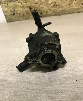 Toyota Avensis T220 Vacuum pump 2930027010