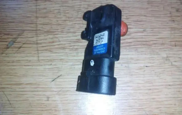 Opel Vectra B Air pressure sensor 16212460